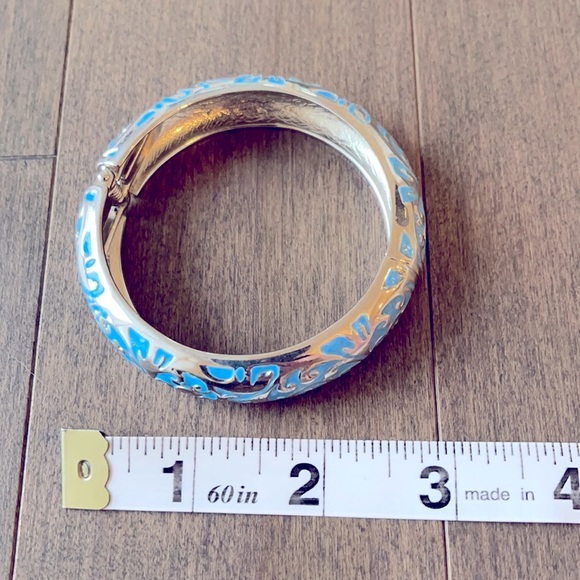 Women’s Silver Blue Hinged Bangle Bracelet, Fashion Jewellery - Picture 7 of 8